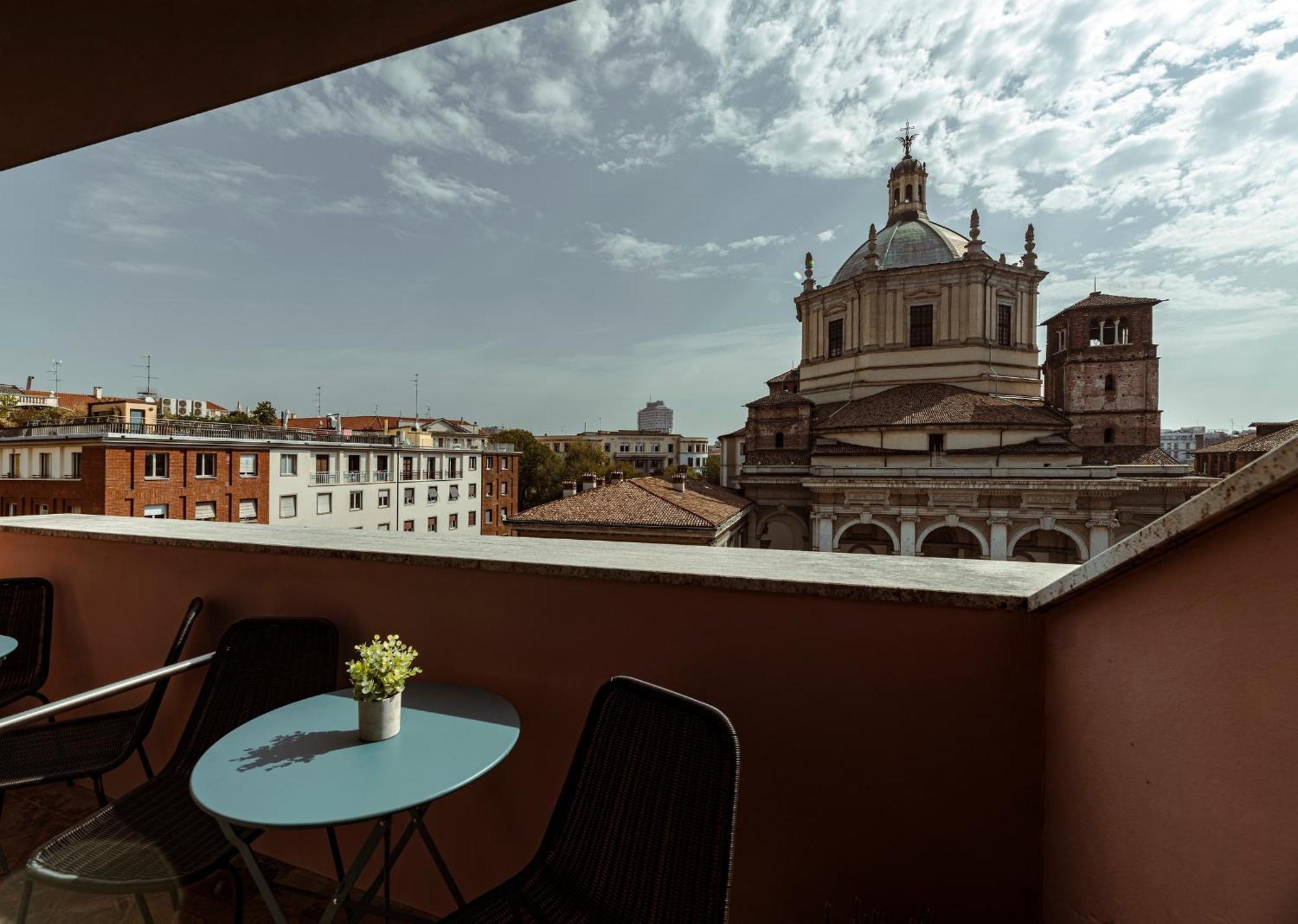 Easylife - Suite In Colonne San Lorenzo Milano Exterior photo